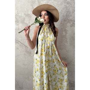 ชุดเดรสลายดอกไม้สีเหลืองสำหรับผู้หญิงจากเอลิซา แฟชั่น - Product Image 3