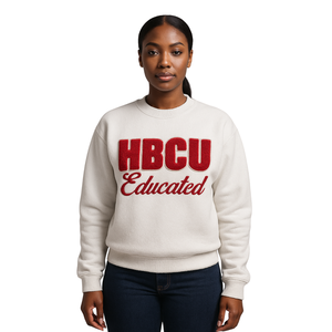 Sudadera con Cuello Redondo DST Blanca, Estilo Universitario HBCU, Bordado Chenille, Hermandad Griega Delta Divine Nine, Ropa Personalizada - Product Image 1