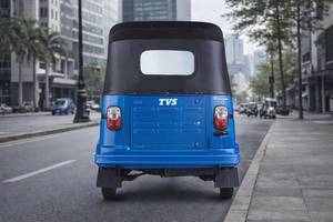 Triciclo Eléctrico TVS King con Reversa, 48V 501-800W, Carrocería Cerrada, 3 Pasajeros, Color Personalizado, Motor sin Escobillas, Pantalla LCD, 90km/h - Product Image 4