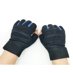 Guantes de Fitness de medio dedo negros portátiles para hombres y mujeres, nuevos accesorios de protección de manos para entrenamiento de gimnasio, mitones de levantamiento de pesas - Product Image 4
