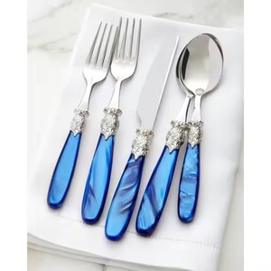 H.M.A Artisanat Couverts Élégants Ensemble de Couverts Poignée en Résine de Qualité Supérieure en Acier Miroir Jetable Durable pour Table de Cuisine - Product Image 2