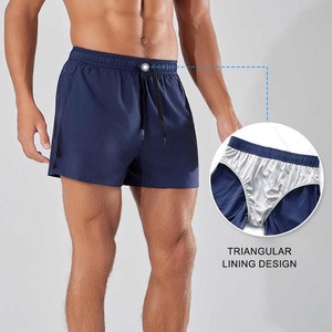 Pantalones cortos deportivos de LICRA con estampado digital personalizado para hombre, transpirables, para fitness medio, gimnasio, correr, activo, con bolsillo y cremallera, en blanco - Product Image 2