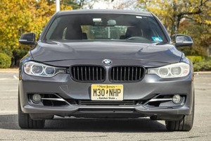 BMW 335i Sedán 2013 Usado, Conducción Deportiva, Manejo de Respuesta Rápida, Elegancia Integrada, en Venta - Product Image 2