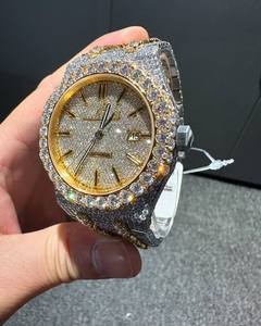 Reloj de Pulsera de Cuarzo Analógico para Hombre con Incrustaciones de Cristales de Imitación, Correa de Acero Inoxidable, Esfera con Diamantes de Moda - Product Image 2