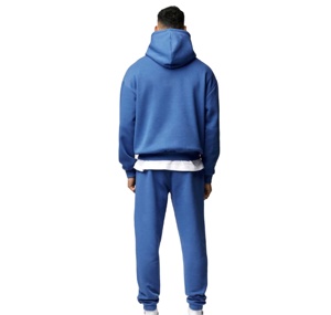 Ensemble survêtement personnalisé pour homme : sweat à capuche et pantalon de jogging, logo personnalisable, coupe ajustée, idéal pour l'entraînement hivernal et la gym - Product Image 2