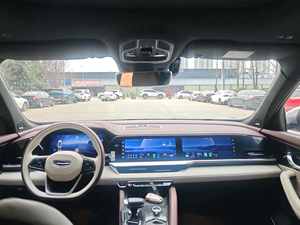 SUV Usado 2024 2WD con Certificación EEC, Modelo Flagship, Gasolina, Sistema de Control R20, Caja de Cambios Automática, Volante a la Izquierda, Alta Gama, Potencia de 150-200kW - Product Image 6