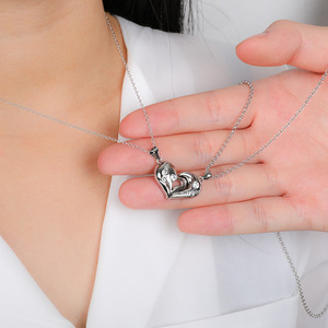 Ciondolo coppia in argento Sterling S925 sono magneticamente attratti l'uno dall'altro semplice ciondolo a forma di amore bacio cuore - Product Image 5