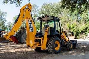 Chargeuse-pelleteuse J.C.B 3CX 14FT la plus vendue, grande profondeur de pénétration, capacité de levage élevée, personnalisable avec diverses benneaux - Product Image 6