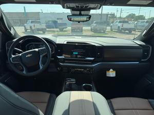 Pre-Owned Clean 2025 Chevrolet Silverado 1500 3.0L Duramax Turbo Diesel - Product Image 3