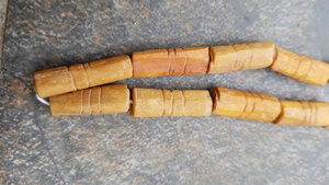 Perles rondes en os naturel sculptées à la main, écologiques, pour la fabrication de bijoux traditionnels et la vente en gros, AZ ENTERPRISES - Product Image 3