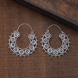 Nouvelles Boucles d'Oreilles Créoles Bohèmes à Motifs Floraux, en Laiton Plaqué Argent, pour Femmes, Vente en Gros OEM ODM - Product Image 1