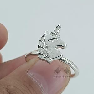 แหวนเงินสเตอร์ลิงรูปยูนิคอร์นสีรุ้ง เครื่องประดับทำมือสำหรับเด็ก - Product Image 3