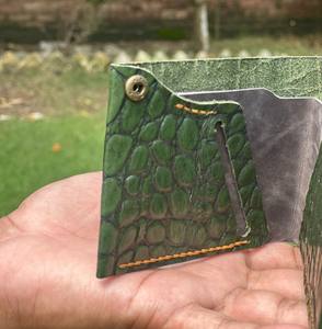 Handmade Cow Hide Leather Short <b>Wallet</b> for <b>Ladies</b> Fashion Style Crocodile Texture Pattern Open Closure Anti-Theft Feature Anwar - Product Image 4