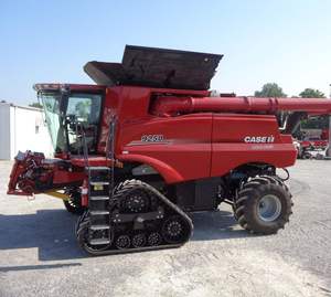 รถเกี่ยวข้าว Case IH 9250 ปี 2023 มือสอง ขับเคลื่อน 4 ล้อ 36 แทร็ก ระบบ Harvest Command อัตโนมัติ ห้องโดยสารหรูหรา เบาะนั่งแบบกึ่งแอคทีฟพร้อมระบบทำความร้อน - Product Image 3