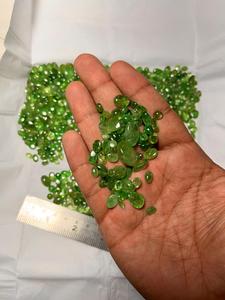 Natural Tsavorita Granate Cabujón Suelto Verde Granate Fabricación de Joyas Gemas Mezcla Forma-Disponible en Cojín Ovalado Marquesa Corte de Pera - Product Image 3