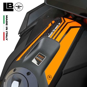 Adesivi Protettivi 3D per Serbatoio Compatibili con KTM 1390 Super Duke R 2024, Adesivi per Moto - Product Image 3