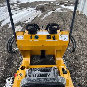 BISONTEK BT360 MINI SKID STEER LOADER FOR SALE - Product Image 5