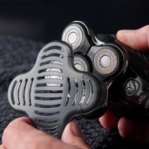 Afeitadora Eléctrica para Hombres Calvos con 50 Minutos de Autonomía, 5 Cabezales de Corte, Recortadora de Precisión de 0.2mm, Fácil de Limpiar e Impermeable IPX7 - Product Image 3