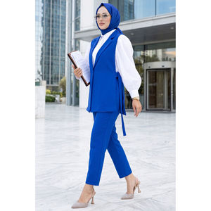 Conjunto de Dos Piezas, Chaleco y Hiyab, Elegante Estampado Floral, Tejido de Punto, para Mujer de Oficina, Ropa Formal y Casual para Musulmanas - Product Image 1