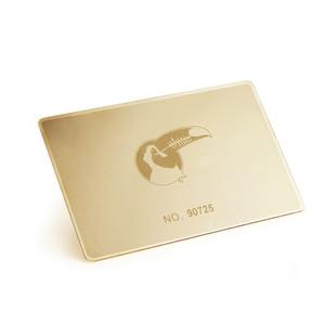 Carte de visite en métal gravé couleur émail avec logo personnalisé - Product Image 6