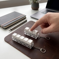 Porte-clés testeur de commutateur mécanique pour clavier, jouet anti-stress de bureau, LED Macaron, en plastique, boîte cadeau personnalisée, Noël