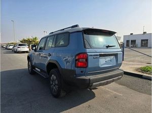 CASI NUEVO, COMO NUEVO Y A UN PRECIO ASEQUIBLE, T-Y CRUISER PRADO ADV 1ST EDITION 2.4T 2024 - Product Image 6