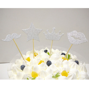 Neue Holz-Kuchendekoration - Niedliche Gold-Silber-Glitzer-Partydekoration zum Backen, Herz-, Lippen- und Zahlen-Topper - Product Image 2