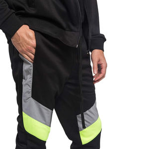 Sweat à capuche coupe-vent décontracté avec short Ensemble deux pièces survêtement coupe-vent à logo personnalisé - Product Image 6