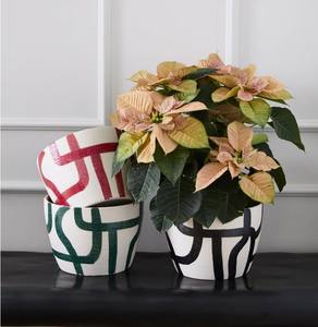 Pot de fleurs en céramique artistique peint à la main avec un design abstrait audacieux, porte-plantes décoratif d'intérieur durable - Product Image 3