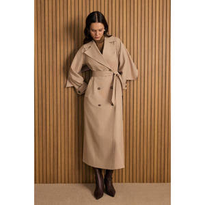 Manteau trench imperméable beige pour femme avec doublure en cachemire et rembourrage en laine - Product Image 2