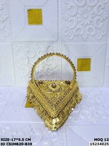 Bolso de Mano de Metal Hecho a Mano por Craftstages International, Bolso de Noche para Boda, Moderno, con Diseño de Corazón de Perlas, Forro de Satén, Cierre de Solapa - Product Image 6