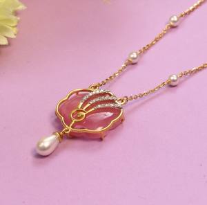 Mangalsutra Artistry Premium chapado en oro de 14 quilates cumple con la tradición de excelencia exclusiva en el mercado que empodera a los socios minoristas de hoy - Product Image 1