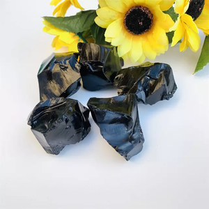 Pierre brute d'obsidienne noire naturelle d'obsidienne est une pierre noire profonde qui, lorsqu'elle est tombée ou sculptée, a une surface brillante - Product Image 4