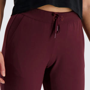 Venta al por mayor de joggers de lona ligeros personalizados para las mujeres de secado rápido Activewear pantalones con cintura media delantera plana equipo de entrenamiento de invierno - Product Image 3