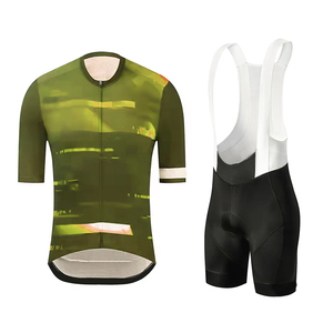 Shorts et collants de cyclisme respirants à séchage rapide, à manches courtes, de différents modèles et élégants, fabriqués au Pakistan, pour hommes. - Product Image 6