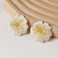 Applique en tissu brodé de fleurs de cerisier stéréo de nouveau style