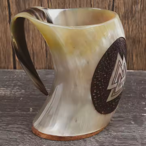 Tasse à corne à boire Viking hautement polie de haute qualité pour vin bière fabriquée à la main par l'artisanat en croissant - Product Image 1