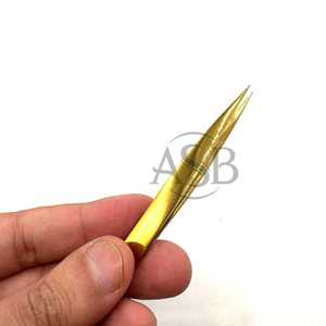 Pinzas de punta afilada con punta dorada para cejas, Impresión de logotipo personalizado, pinzas moldeadoras de cejas de acero inoxidable, servicio OEM - Product Image 3
