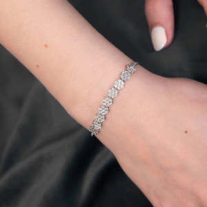 Pulsera de Plata con Diamantes y Diseño Floral de Zarkan, Brazaletes con Temática de Amor - Product Image 2