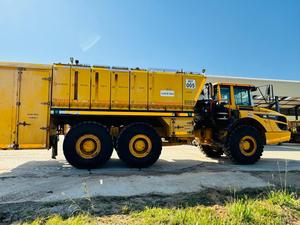 Camion de service Volvo A30G d'occasion 2017 en excellent état, prêt à être expédié - Product Image 4