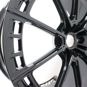 Cerchi Forgiati Personalizzati Xywheel per Vari Modelli Design Aure Nero Lucido BMW X3 X4 X5 X6 Mercedes GLB GLC GLE GLS Macan Cayenne - Product Image 3