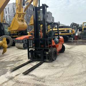 Offerta Speciale: Carrello Elevatore Toyota 50 Usato con Motore Diesel in Buone Condizioni, Miglior Servizio, Mini Trattore Usato da 5 Tonnellate - Product Image 1