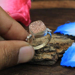 Anillo de Plata de Ley 92.5 con Drusa, Gema Natural con Revestimiento, Chapado Invisible en Rodio, Joyería Fina de Moda, 12x12mm, 4.57g, para Diversas Ocasiones - Product Image 4