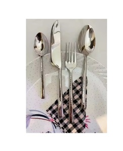 Ensemble de couverts en acier inoxydable élégant et moderne série 30 vaisselle de mariage durable couverts cuillère à dessert en gros à usage alimentaire - Product Image 1