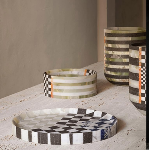 Sous-verres ronds en terrazzo vibrants dans une variété de mélanges de pierres colorées. Disponible à prix de gros. - Product Image 2