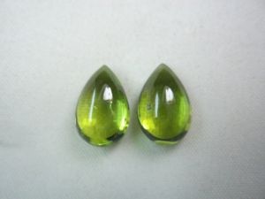 Hermosa forma mixta verde peridoto cabujón piedra preciosa suelta tamaño libre joyería personalizada preciosa piedra preciosa suelta peridoto Natural OEM - Product Image 2