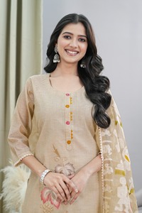 Kurti de fête élégante en coton slub de Neeta Creation, imprimé floral, travail de dentelle, multicolore, matériaux recyclés, sans plis - Product Image 4