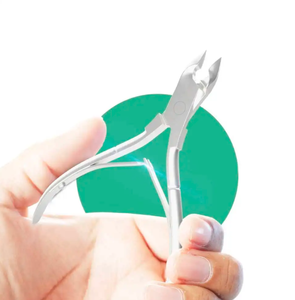Pince à cuticules professionnelle en acier inoxydable avec lame courbée, ouverture large, manche au design personnalisé pour les ongles des doigts et des orteils - Product Image 6