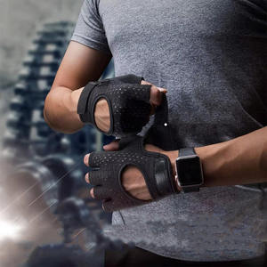 Gants de musculation unisexes en gros personnalisés, gants d'entraînement de gym durables avec adhérence et protection du poignet - Product Image 4