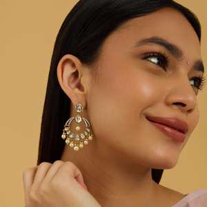 Boucles d'oreilles pendantes en Kundan pour occasions de mariage - Product Image 3